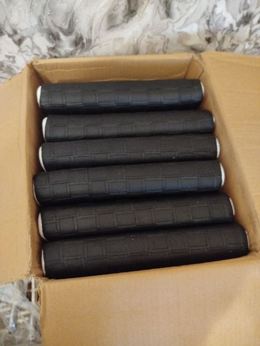 Стул кухонний новий (комплект)