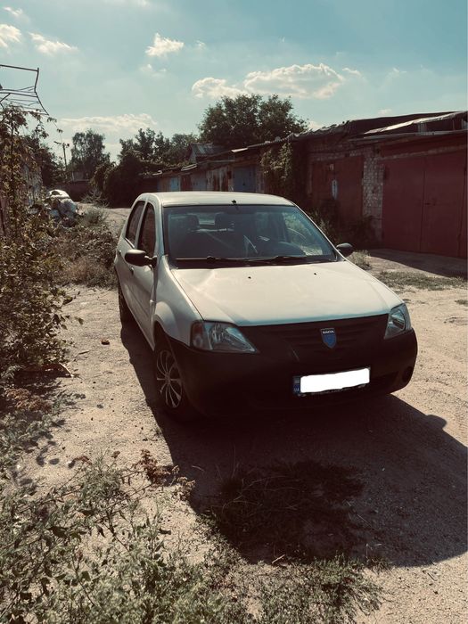 Продаж Дачії Логан 1.4