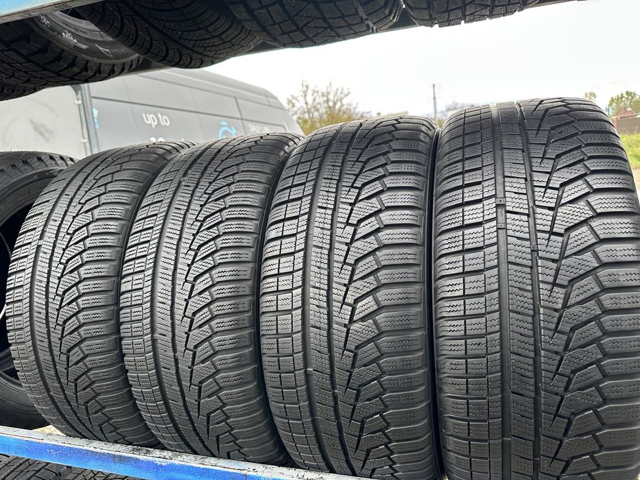 Шини б/у 225/40 R18 Hankook 4шт