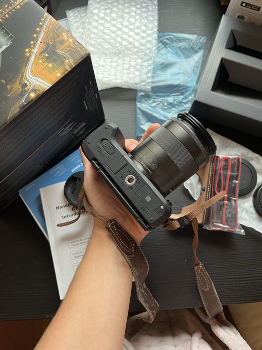 Canon EOS M3 + Lente 18-55mm + Acessórios