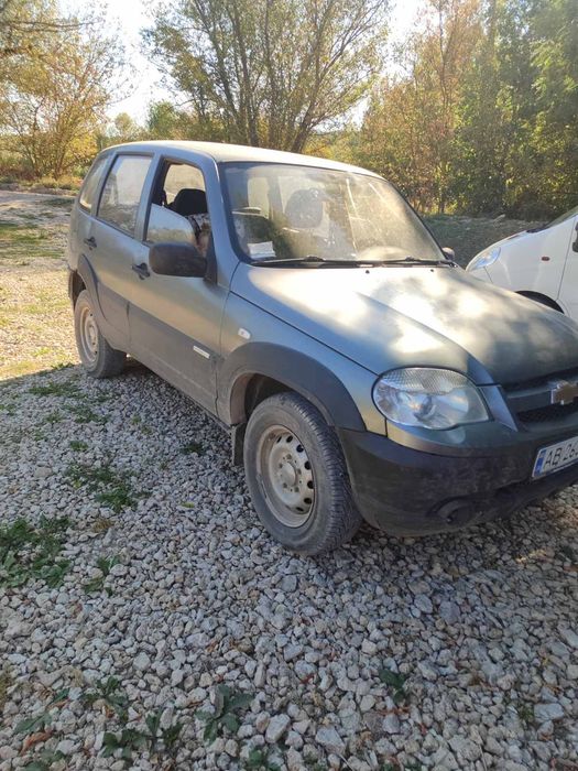 Продам  машину Ніву Шевролет