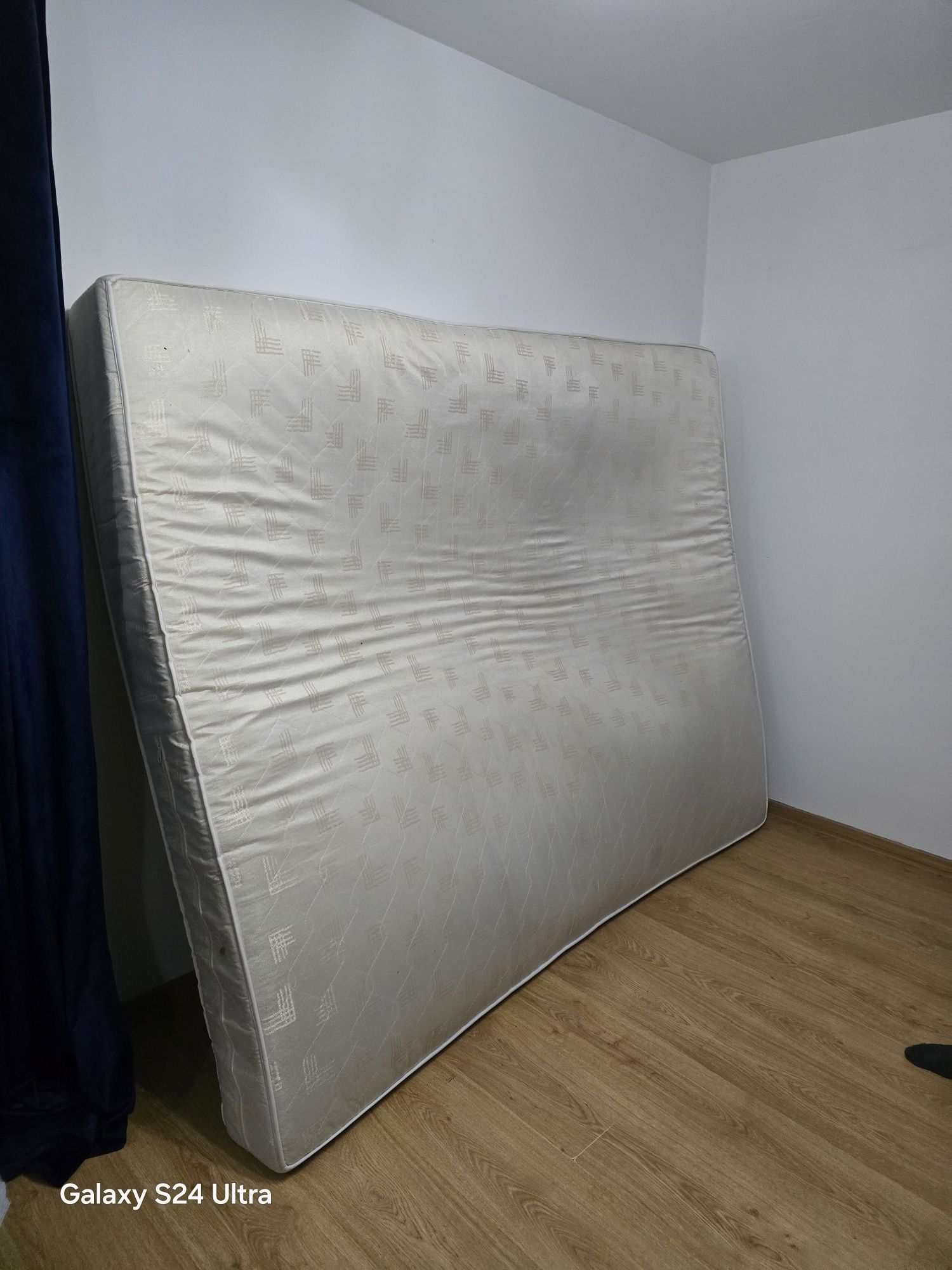 Materac na sprężynach 160x200