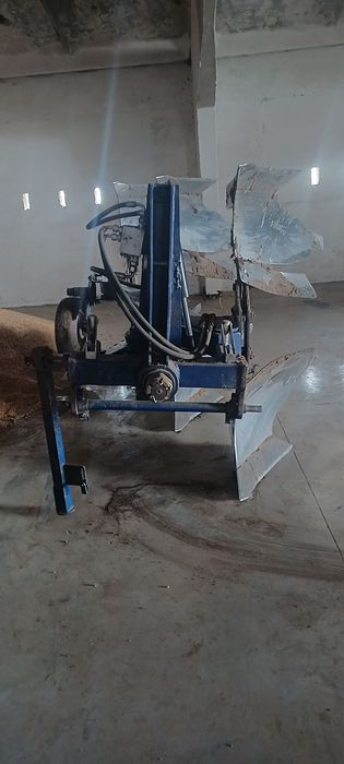 Плуг оборотний уманьферммаш