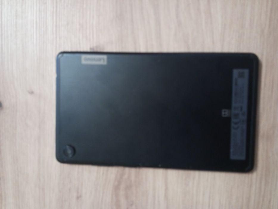 Tablet Lenovo TB-7305F