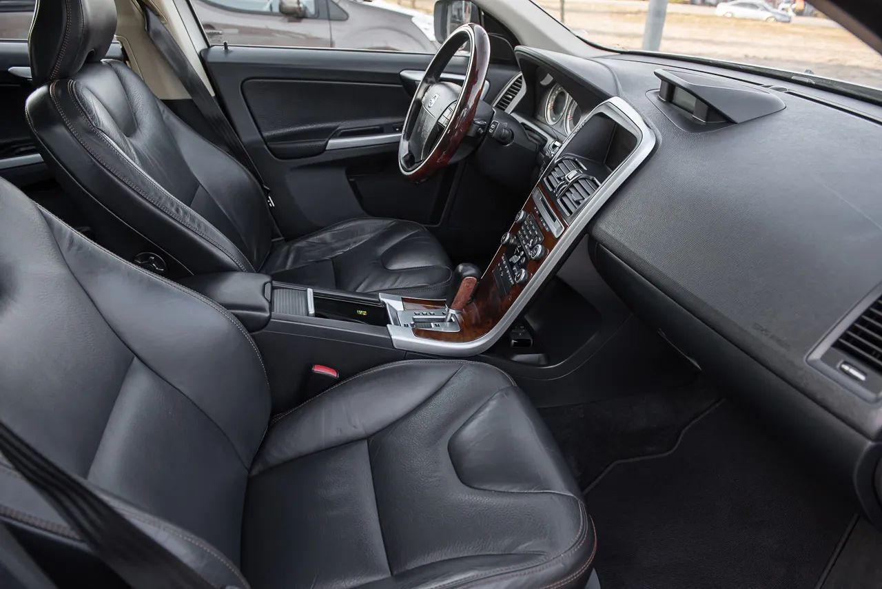 Volvo XC 60 3.0 T6 *265km*Xenon*Skóry*Navi*PANORAMA*Klima*Ledy*Serwis*Full