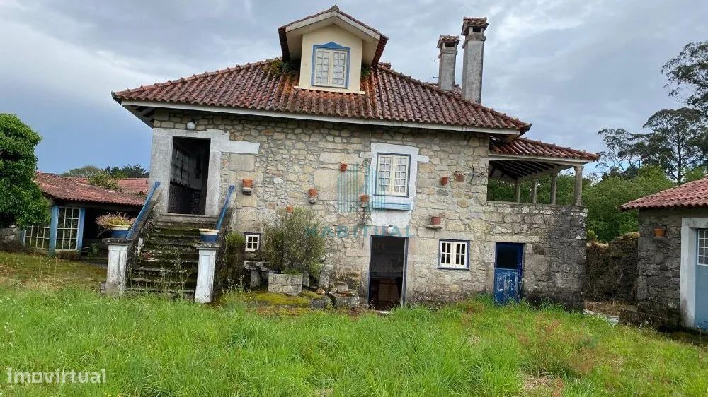 Moradia Em Pedra Com 1900 M2 De Terreno Em Âncora