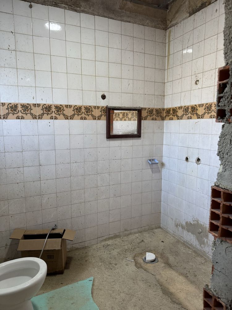 Vendo casa em fase de remodelacao
