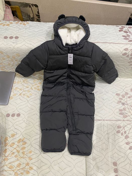 Зимний комбинезон Gap