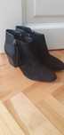 Botki zamszowe firmy Clarks rozmiar 39,5