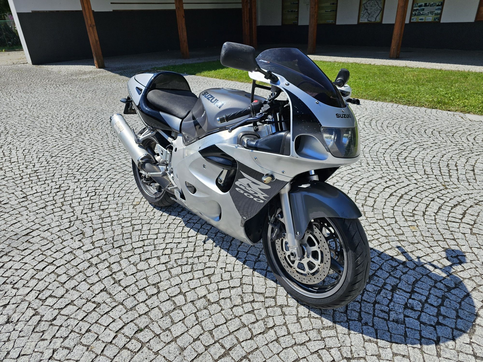 Suzuki GSXR 600 SRAD