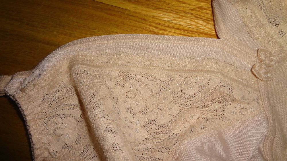 Biustonosz Triumph Formfit N r.85B, bawełna