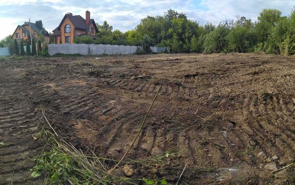 Продам зем. участок 10 сот., ул.Лятошинського, р-н метро Студенческая