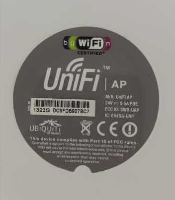 Точка доступа Wi-Fi Ubiquiti UniFi AP + РОЕ адаптер