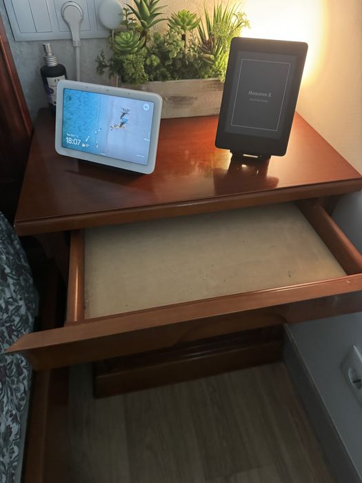 Mobilia de quarto completa em madeira cerejeira