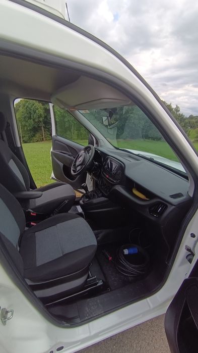 Fiat Doblo Chłodnia / Samochód Chłodnia / Izoterma