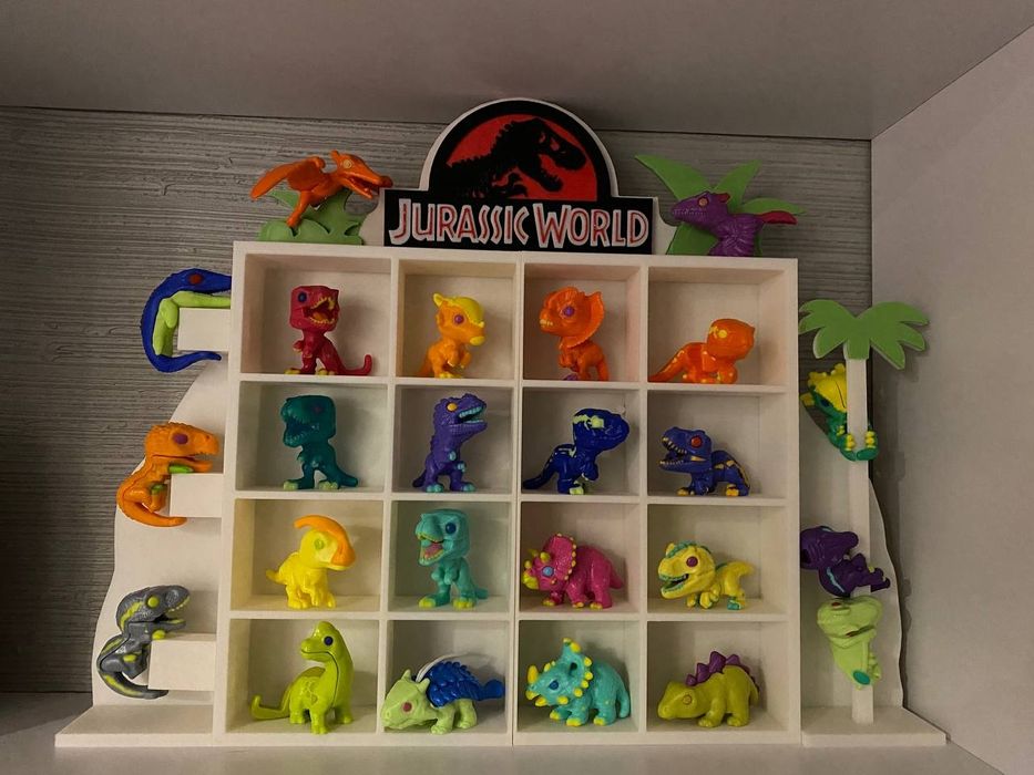 Стенд для колекції Kinder Joy Funko Jurassic World