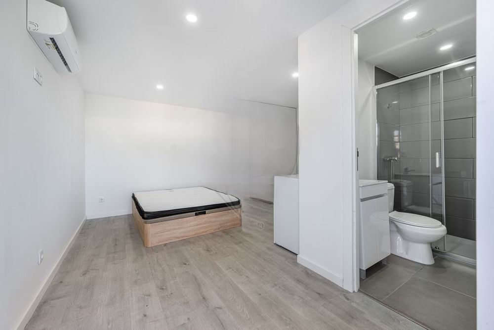 Studio's junto hospital S.João