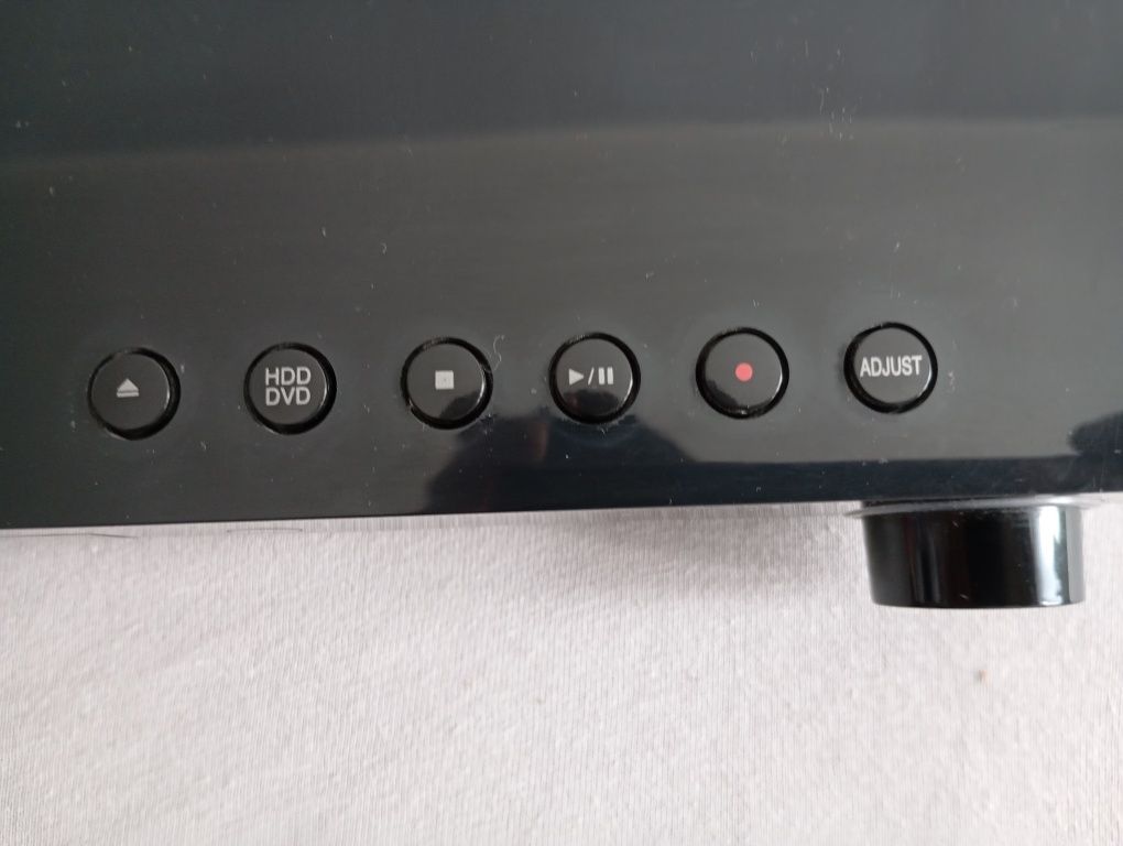 Zestaw kina domowego z nagrywarką HDD/DVD (LG)