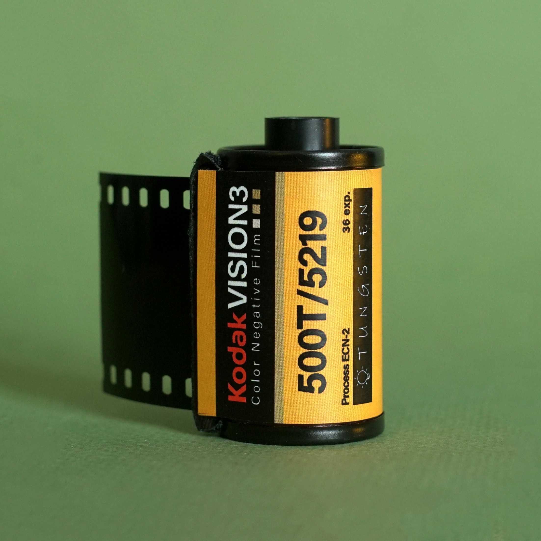 Свіжа кіноплівка Kodak Vision3 500T / 500 iso / фотоплівка