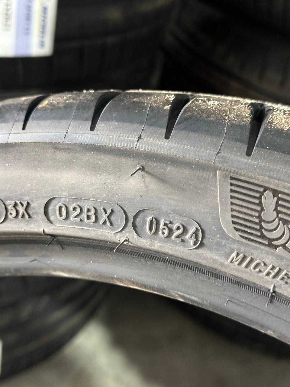 Michelin Pilot Sport 4 S 255/35 R21 98Y XL