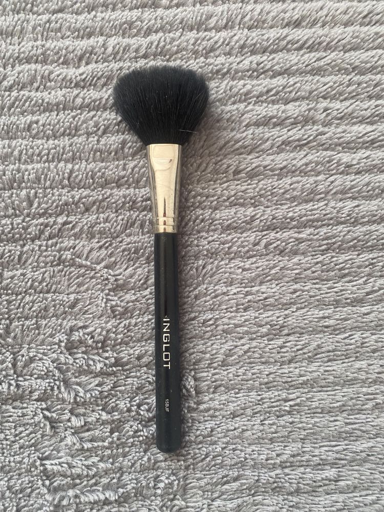 Pędzel Inglot czarny