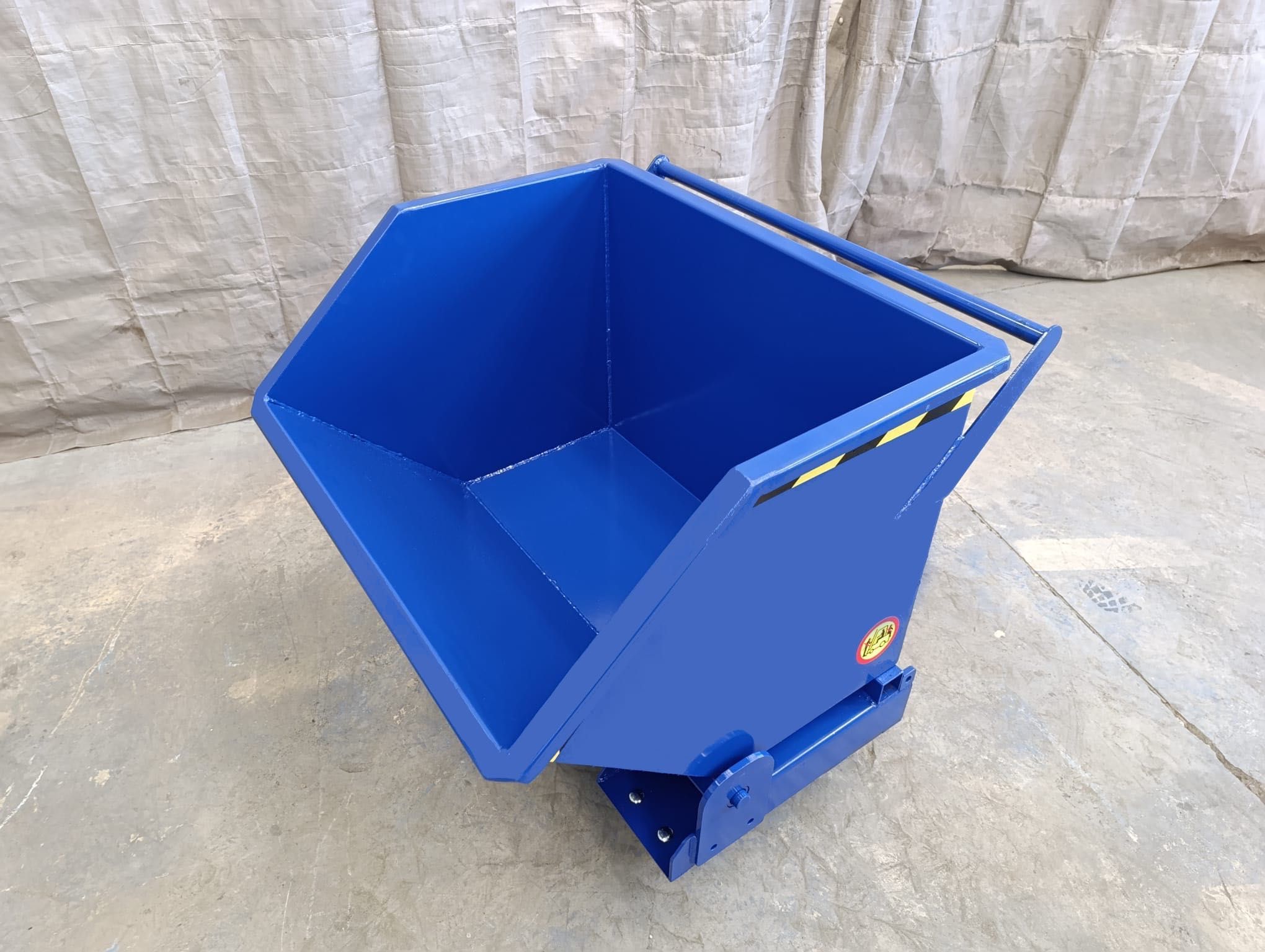 Kontener samowyładowczy / Koleba / Kontener do wózka / Kontener 250L
