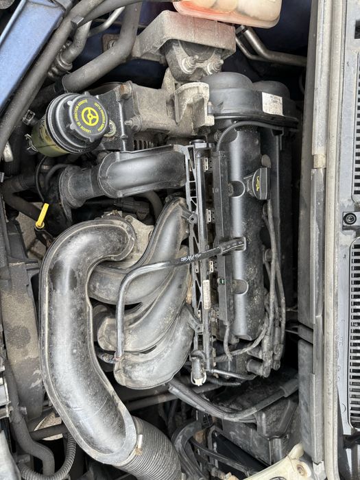 Ford C-Max mk1 запчастини Авторозборка