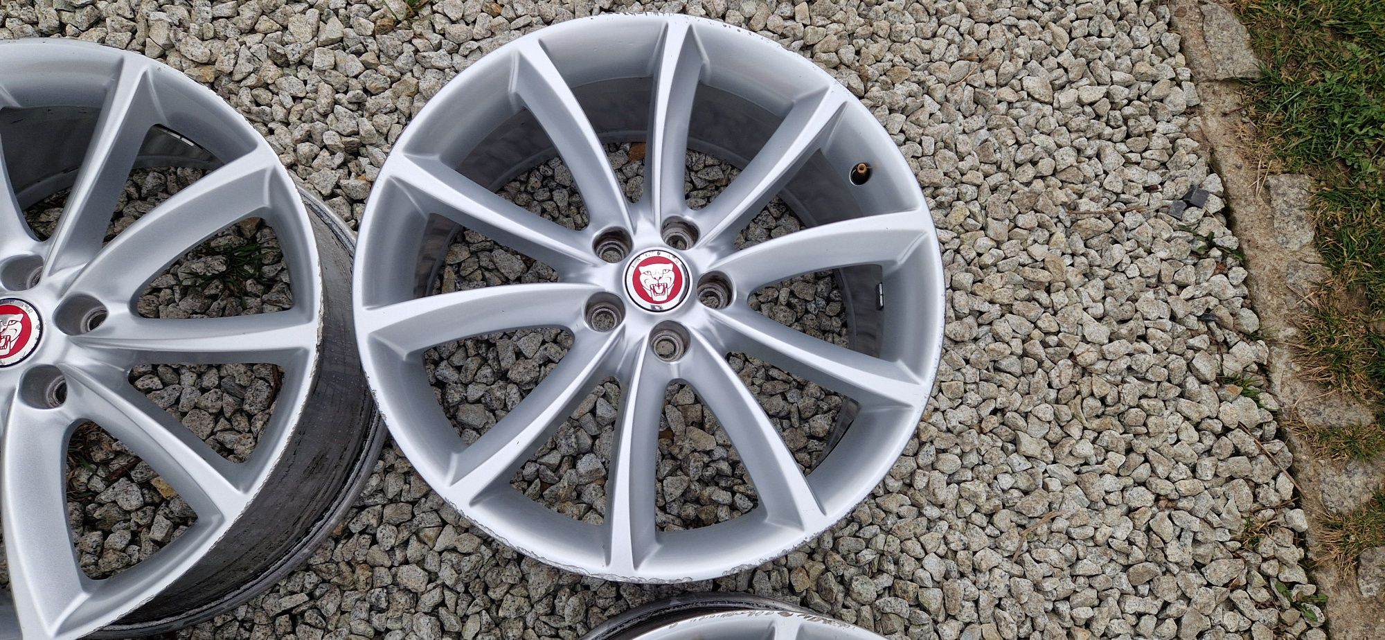 Oryginalne felgi Jaguar 19 cali 5x108