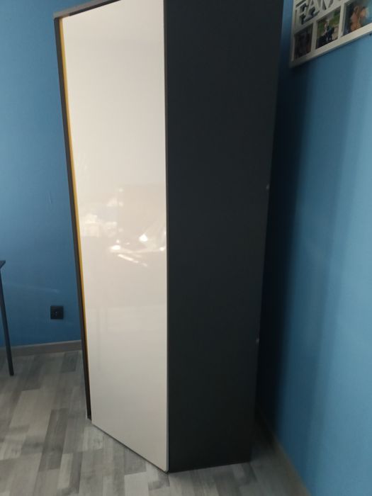 Oddam za darmo Szafa narożna szara