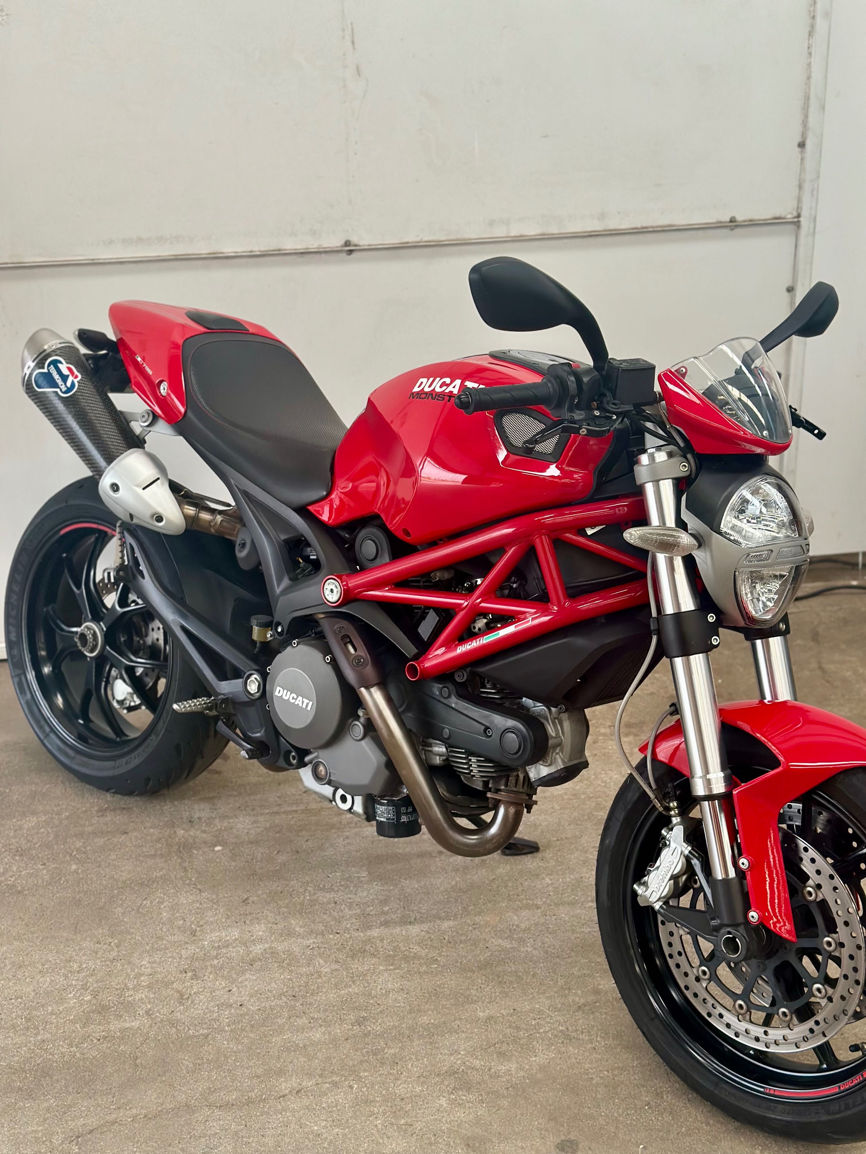Ducati Monster 796