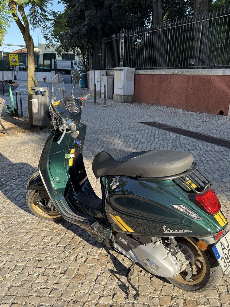Vespa 125 Sprint Racing Sixties – 5.100 km | Como nova