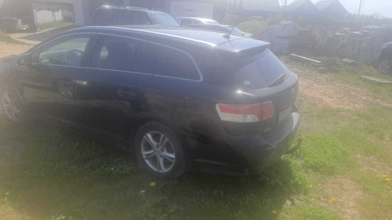 Toyota Avensis 2.0 Benz 152 KM, automat