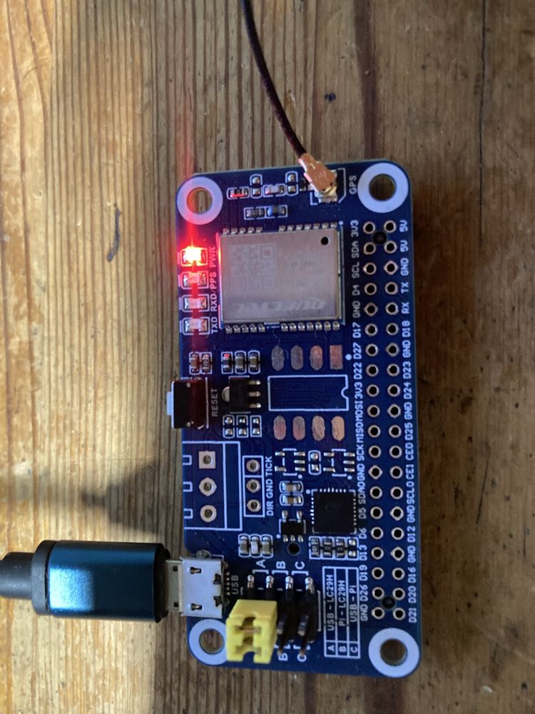 Quectel LC29H BS Waveshare Raspberry Pi HAT RTK GNSS