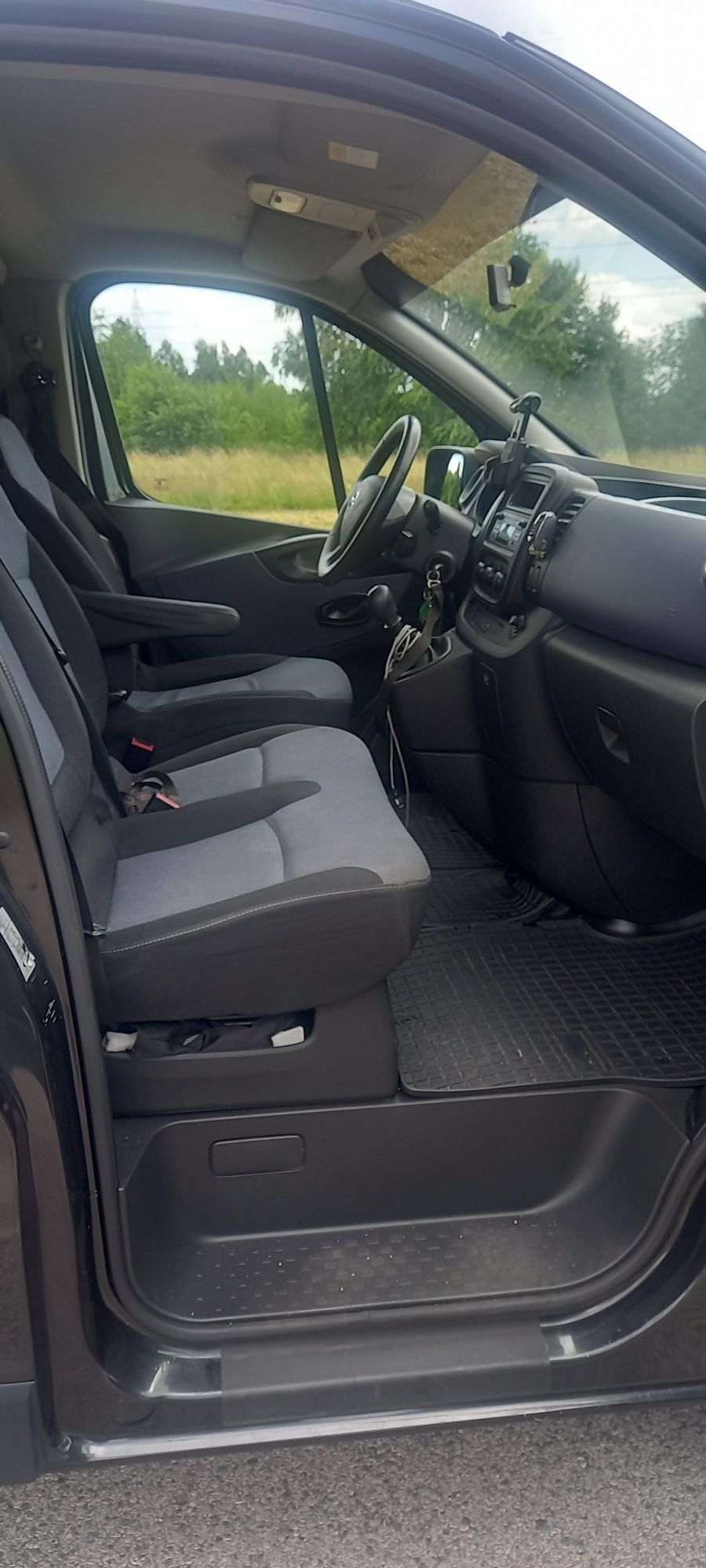 Opel vivaro b 1.6 biturbo 9 osobowy Long Klima