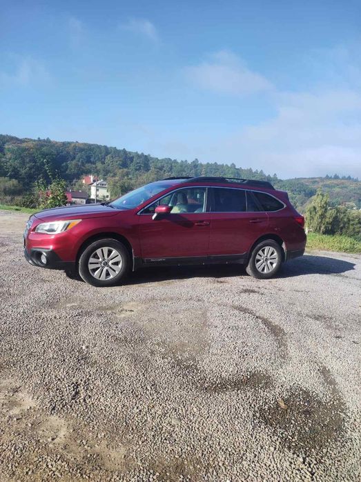 Автомобіль Subaru оutbаск