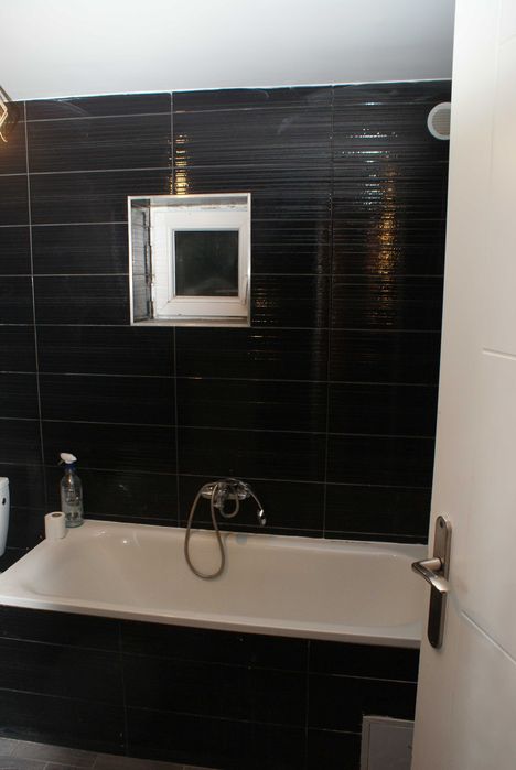 Mam do wynajęcia lokal mieszkalny w Wenecji koło Żnina .