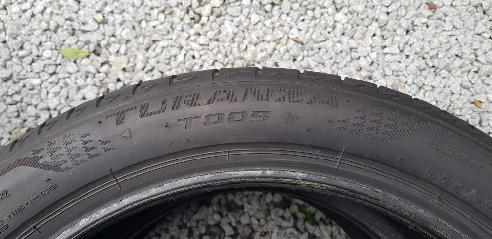 Opony letnie Bridgestone 2sztuki 225/45/18