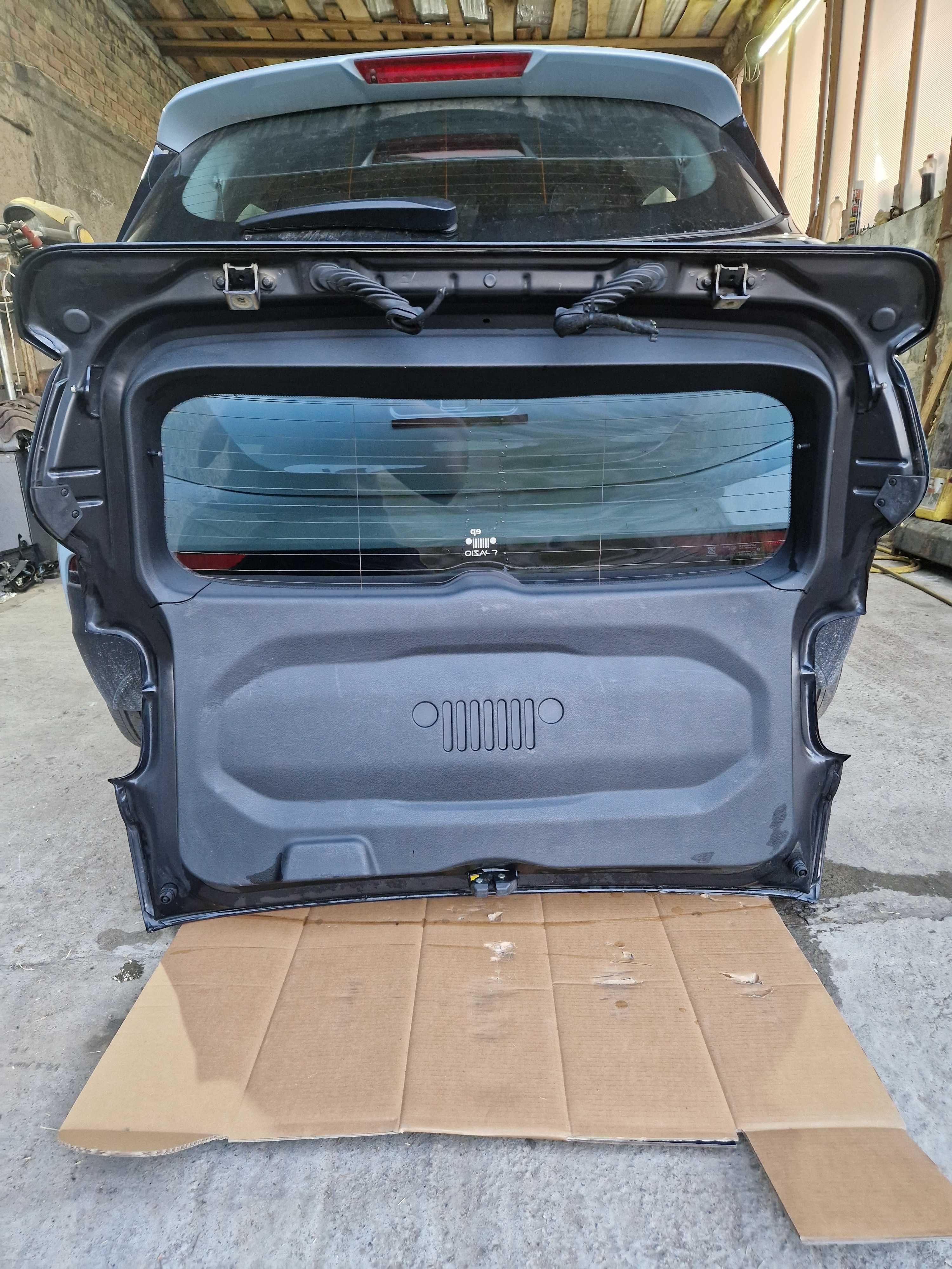 Крышка багажника задняя jeep renegade