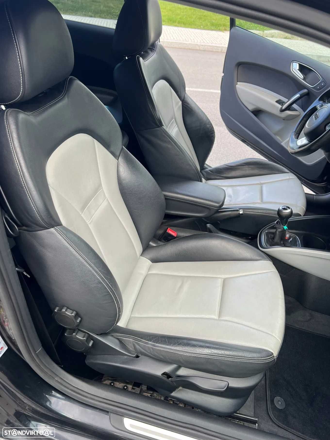 Audi A1 Hatchback 1.6 TDI *BAIXA DE PREÇO*
