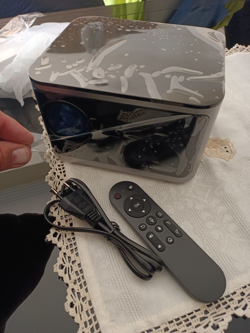 Projector androd MAGICUBiC
