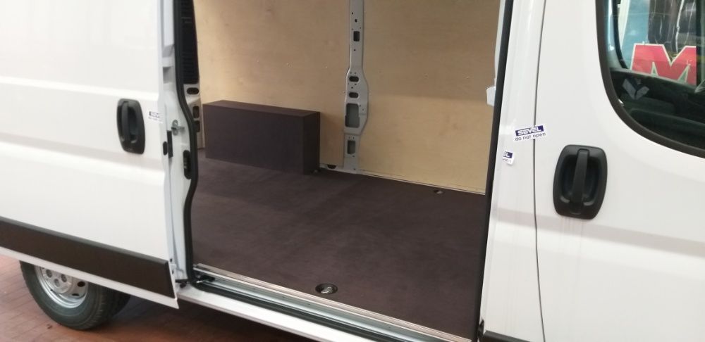 Zabudowy busów, zabudowa przestrzeni ładunkowej wszystkie rodzaje aut.