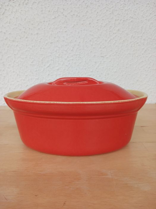 Terrina Design moderno e elegante em Grés