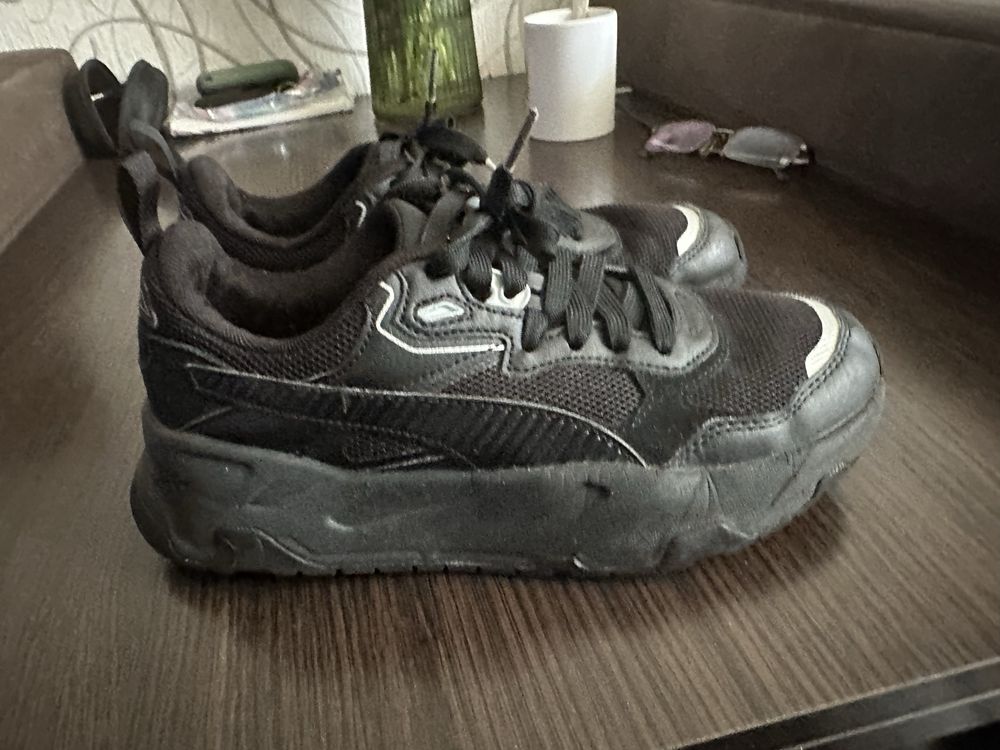 Оригінальні кросівки Puma, 37 р