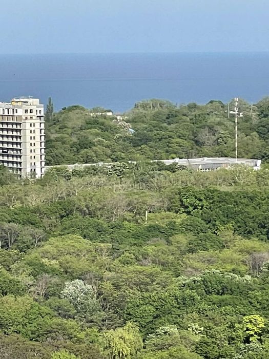 Центр,вид моря,новострой,пр.Шевченко,балкон,паркинг,подобово,свободна