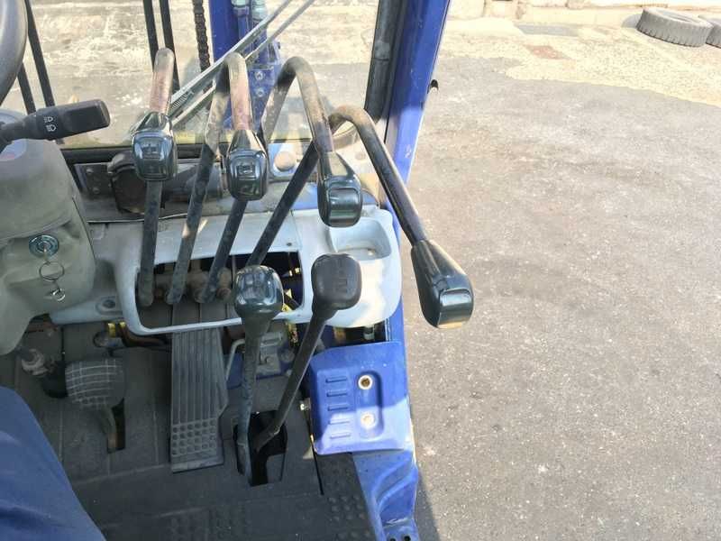 Вилковий автонавантажувач Komatsu з 2-а додатковими гідролініями