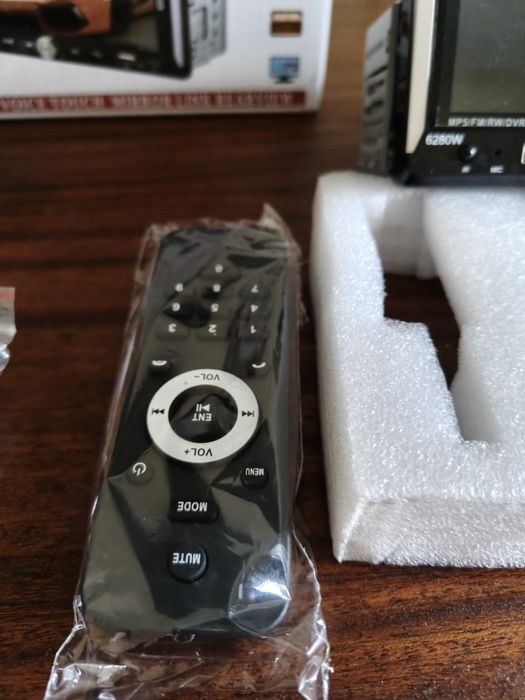 Мультимедійна автомагнітола