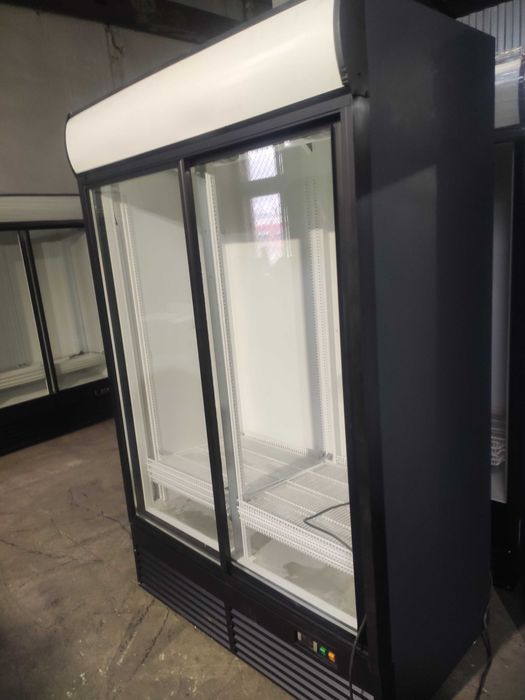 Холодильна шафа вітрина Klimasan S 1200 чорний, стан супер. Є сервіс!