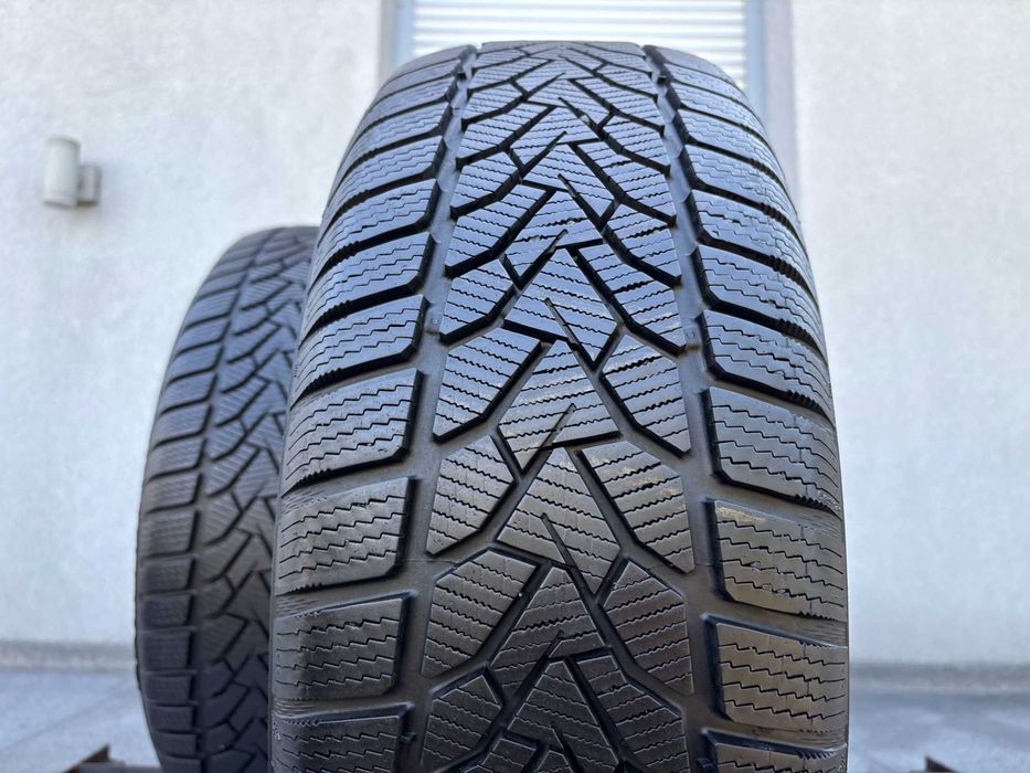 2szt zimowe 215/60R16 Uniroyal 7,6mm 2023r świetny stan! Z311 gwarancj
