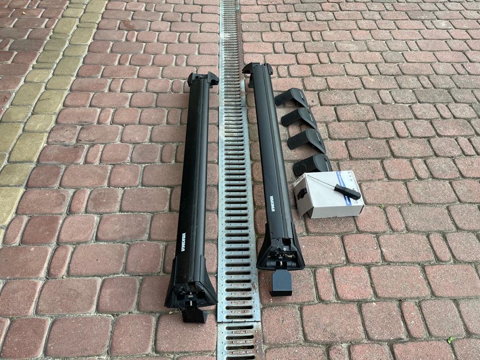 Bagażnik dachowy Tipo II Yakima Flushbar