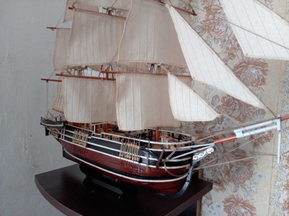 Парусник Essex китобойное судно